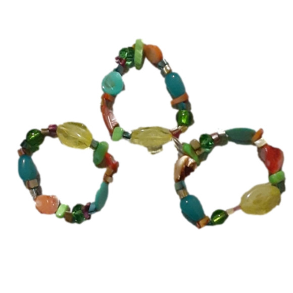 🦋🏵️🦋Set of 3 Bracelets - Picture 2 of 3